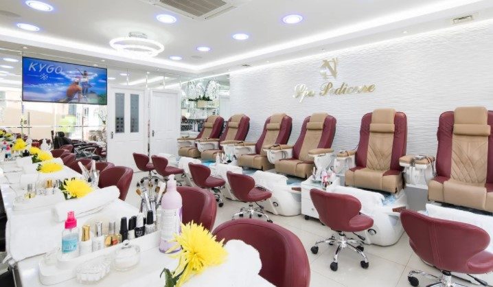 What Should You Consider Before Buying A Chair For Nail Tech